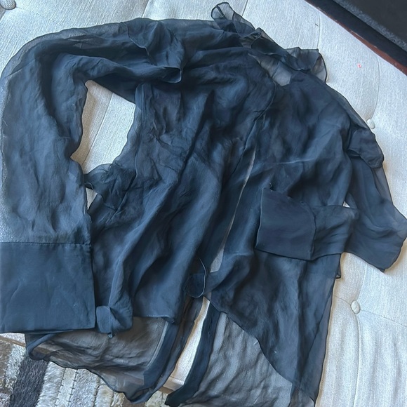 Givenchy Paris Black Sheer Ruffle Button Down Blouse Size Small - Picture 10 of 10